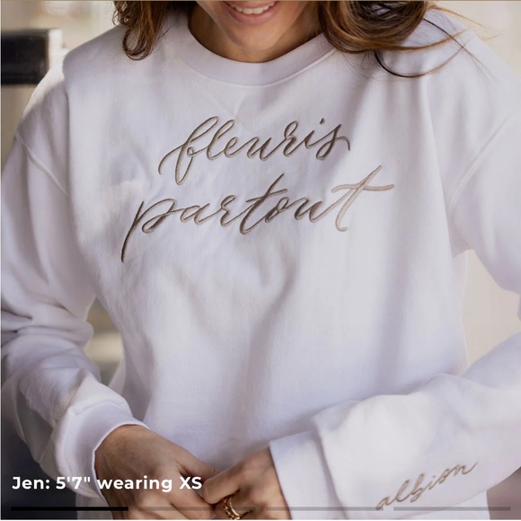 Albion Tops - Albion Fleur Crew Neck Sweatshirt White